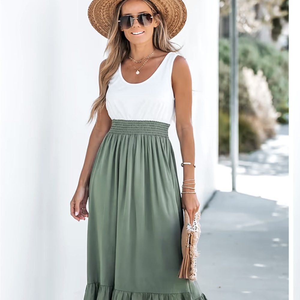 Cupshe Green & White Ruffled Scoop Neck  A-Line Dress Size Large